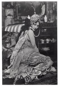 Ida Rubinstein come Zobeide in Scheherazade, c.1910